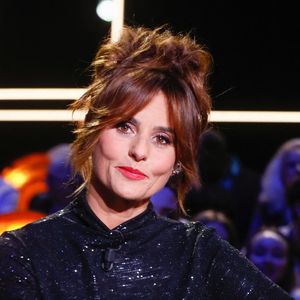 Quotidiennement à l'antenne, notamment grâce à son programme "Ça commence aujourd'hui", Faustine Bollaert se sent contrainte à prendre soin d'elle.

Exclusif - Faustine Bollaert - Backstage - Enregistrement de l'émission "La Boîte à secrets", au Studio du Lendit, présentée par F.Bollaert 
© Christophe Clovis / Bestimage