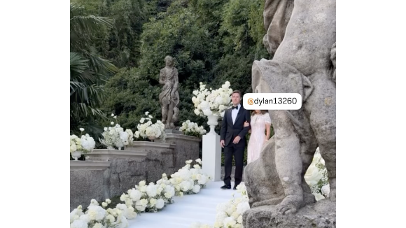 Pour rappel, Dylan Deschamps et Mathilde Cappelaere ont déjà célébré leur mariage l'été dernier face à Christian Estrosi dans la ville de Nice. Ils avaient ensuite organisé une fête dans l'hôtel de luxe 5 étoiles Cap Estel situé sur la côté d'Azur. 

Mariage de Dylan Deschamps et Mathilde Cappelaere, 28 septembre 2025