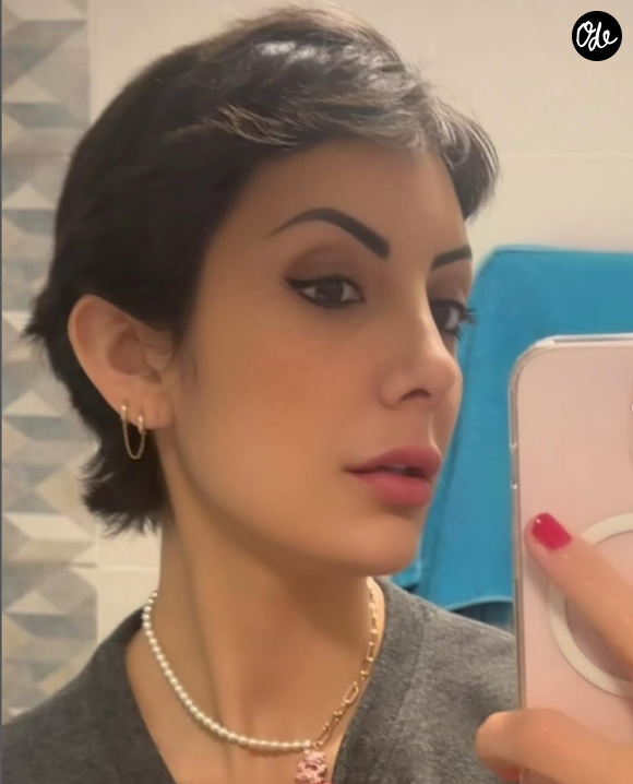 Après une chimiothérapie et une double mastectomie, la journaliste annonce être en rémission après deux ans de traitement.

Virgilia Hess partage des photos de sa vie sur Instagram.

Capture d'écran du compte Instagram de Virgilia Hess @virgilia_h