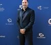 Il a participé à une discussion animée avec les autres sociétaires.

 Adil Rami - 11ème édition du Gala de charité de Patrick Mouratoglou à la Mouratoglou Academy & Resort à Biot le 21 juin 2025. Ce gala de prestige réunit chaque année les grandes figures du sport, du divertissement et de nombreux donateurs, mobilisés pour soutenir les jeunes talents du tennis mondial. © Bruno Bebert/Bestimage
