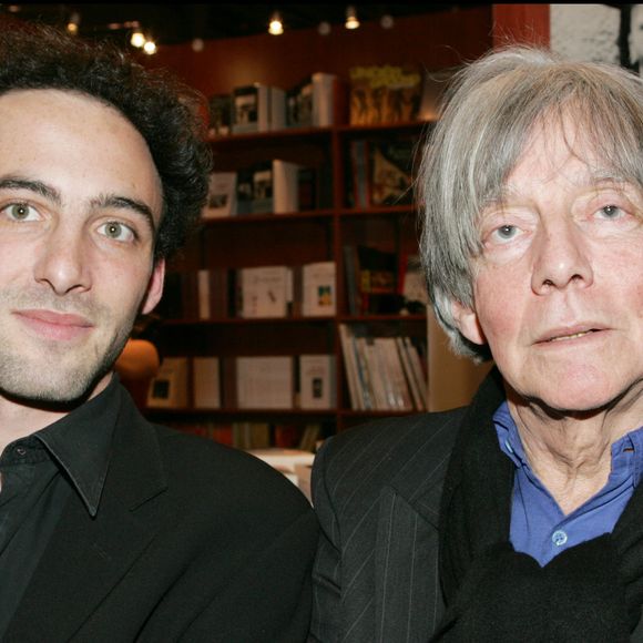 "L'une, parisienne, culturelle, des parents intellectuels qu'on appelle par leur prénom", écrit Libération.

En 2008, André et Raphaël Glucksmann