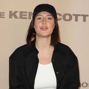 “Elle est belle, doit travailler sa posture et son élocution” écrit un internaute sur la comédienne 

Adèle Exarchopoulos - Avant-première du film "Ma Mère, Dieu et Sylvie Vartan" au cinéma Pathé Palace à Paris le 17 mars 2025. © Coadic Guirec/Bestimage