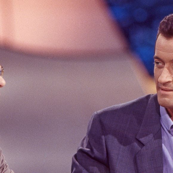 Patrice Carmouze a évoqué une "injustice" et du "gâchis"

Christophe Dechavanne et Patrice Carmouze sur le plateau de Coucou C'est Nous sur TF1 à Paris le 11 janvier 1993. L'émission a été diffusée du 22 septembre 1992 au 1er juillet 1993 et a repris en 1995. Photo by Pascal Baril/ABACAPRESS.COM