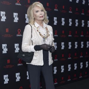Amanda Lear au photocall du 22ème dîner de la mode pour le Sidaction à Paris le 30 janvier 2025.
© Olivier Borde / Bestimage