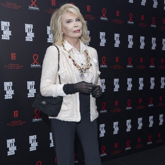 Amanda Lear au photocall du 22ème dîner de la mode pour le Sidaction à Paris le 30 janvier 2025.
© Olivier Borde / Bestimage