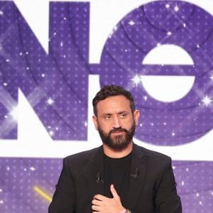 Exclusif - Cyril Hanouna sur le plateau de l’enregistrement de l’émission « Face à Hanouna » présentée par C.Hanouna et diffusée sur C8 le 30 novembre 2024, à Paris, France, le 28 novembre 2024. © Jack Tribeca / Bestimage