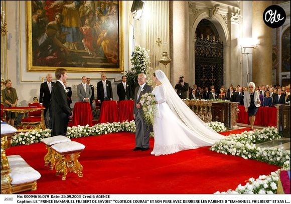 Emmanuel-Philibert de Savoie et Clotilde Courau à leur mariage à la Basilique Sainte Marie des Anges à Rome 25 septembre 2003 AGENCE / BESTIMAGE