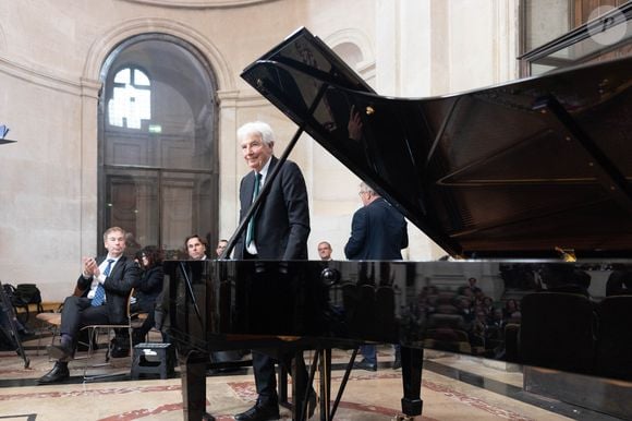 Jean-Phillipe Collard - Le chef français multi étoile, Guy Savoy, vient d'être officiellement installé comme membre de l'Académie des Beaux-Arts. 

 © Julien Sarkissian/Bestimage
