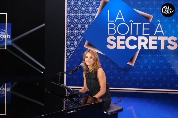 Exclusif - Faustine Bollaert en backstage de l'enregistrement de l'émission "La Boîte à secrets", présentée par F.Bollaert et diffusée le 23 octobre sur France 3, à Paris, France, le 14 septembre 2026. © Jack Tribeca/Bestimage