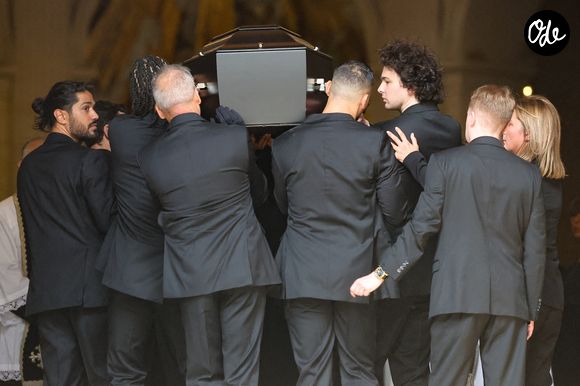 Gaston Ardisson, Sekou Crespo-Mara, Lamine Crespo-Mara, Samuel de Ceccatty (mari de Manon Ardisson), Patrick Ardisson - Arrivées aux obsèques de Thierry Ardisson en l'église Saint-Roch de Paris, France, le 17 juillet 2025. © Clovis-Jacovides/Bestimage