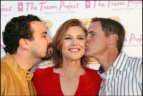 Quatorze ans après sa fin, plusieurs de ses acteurs continuent de rester proches.

Ricardo Chavira, Brenda Strong et Mark Moses à la soirée Trevor Project Cracked X-Mas 8 à Los Angeles

ALAIN ROLLAND / MAXIMA PROD / BESTIMAGE