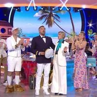 Olivier Minne signe sa dernière émission de Tout le monde a son mot à dire et cède la place à son successeur sous le regard attendri de Sidonie Bonnec