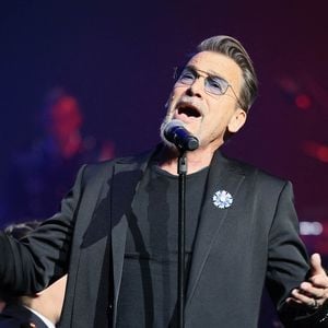 Le chanteur Florent Pagny se produit lors d'un concert de charité, Sentinelles D'Un Soir, organisé par le Gouverneur Militaire de Paris au profit des Bleuets de France, des soldats blessés et des victimes du terrorisme à la Salle Pleyel à Paris, France, le 30 mai 2024. Photo par David Boyer/ABACAPRESS.COM