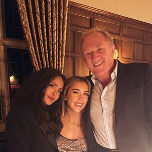 De belles festivités qui ont le mérite de faire rêver des milliers d'internautes...

Salma Hayek entourée de sa fille Valentina Paloma et de son mari François-Henri Pinault (capture d'écran Instagram).