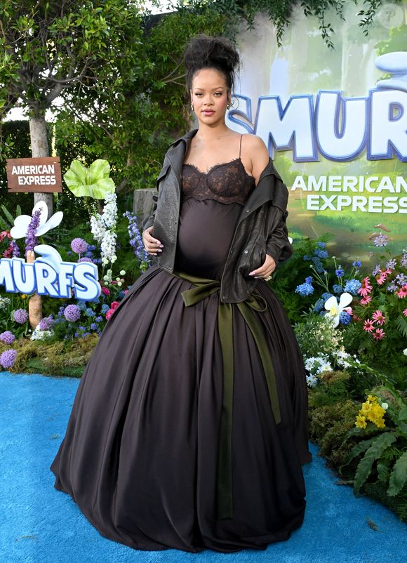 Le 13 juillet 2025, Rihanna et ses fils Riot Rose Mayers et RZA Athelston Mayers ont assisté à la première à Los Angeles du film “Les Schtroumpfs” produit par Paramount Pictures, aux studios Paramount à Los Angeles, Californie (réf. : 250713A1). GOFF INF / BESTIMAGE
