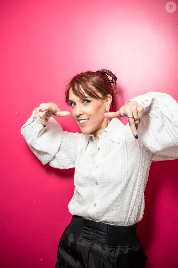 Exclusif - Zaz en backstage de l'enregistrement de l'émission "Serge Lama, le dernier rappel" présentée par F. Bollaert, au théâtre Marigny à Paris, France, le 29 avril 2025. © Clovis-Moreau/Bestimage