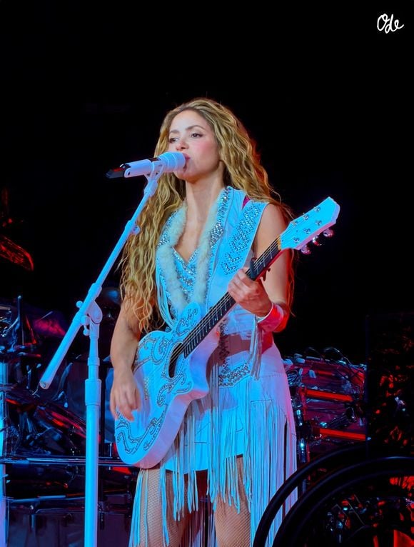 Ce changement de programme intervient quelques jours après que Shakira s'est mobilisée en faveur de son pays natal, la Colombie, frappé par un important séisme.

Shakira en concert au Barclays Center de Brooklyn, à New York.

© Backgrid USA / Bestimage