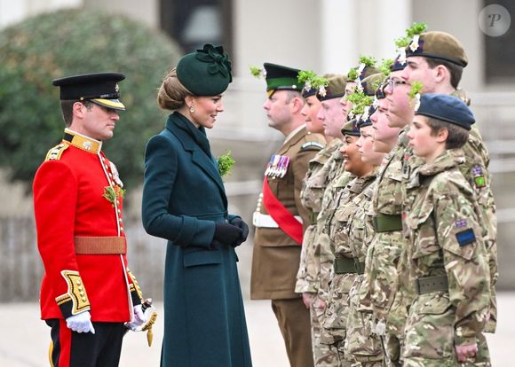 Catherine (Kate) Middleton, princesse de Galles, colonel des Irish Guards, visite le régiment lors du défilé de la Saint-Patrick à la caserne Wellington de Londres, Royaume Uni, le 17 mars 2025. © Zahu/Backgrid UK/Bestimage