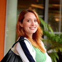 "Il n'y a pas d'appartenance" : Quand elle est avec quelqu'un, Claire Romain (Cat's Eyes) ne s'empêche pas de faire d'autres rencontres