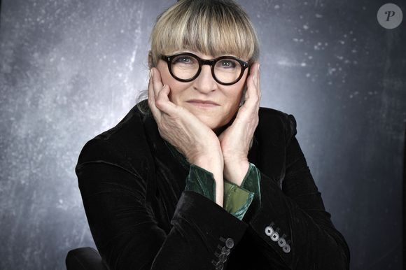 Et c'est un succès ! Au mois de juillet, elle se réjouissait de s'être retrouvée en rupture de stock pour son premier test.

Portrait de Christine Bravo lors de l'enregistrement de l'émission "Chez Jordan". Le 16 janvier 2023
© Cédric Perrin / Bestimage