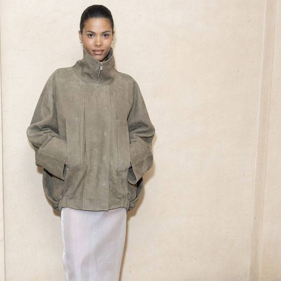 Tina Kunakey - Photocall du défilé Jacquemus au 51 rue Raynouard lors de la Fashion Week Masculine prêt-à-porter Automne/Hiver 2025-2026 à Paris, le 26 janvier 2025. 
© Olivier Borde / Bestimage