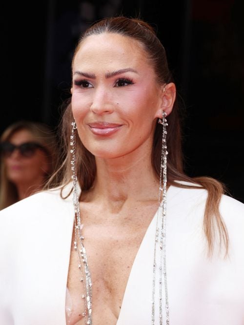 Vitaa en robe immaculée en pleine Fashion Week, elle met tout le monde d'accord