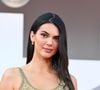 Kendall Jenner a fait sensation pour sa première apparition sur le tapis rouge de la Mostra de Venise.

Kendall Jenner sur le tapis rouge du film ''Wild Horse Nine,'' au 83eme Festival de Venise. © Mla/AGF via ZUMA Press