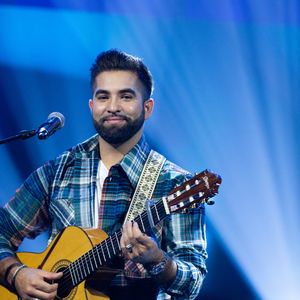 Kendji Girac lors de la 32ème édition du Télévie, l'opération de récolte de dons de RTL Belgium au profit du Fonds de la recherche scientifique (FNRS) pour aider la lutte contre la leucémie et le cancer. ©ALAIN ROLLAND/ IMAGEBUZZ/ BESTIMAGE