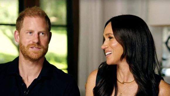 Le montant dépensé par Meghan Markle pour sa tenue de fête crée la surprise, il dépasse celui d’un salaire annuel !