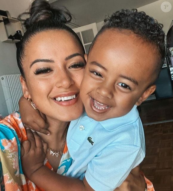 La jeune femme, déjà maman d'un enfant, a accouché au mois de juin d'un petit Kaysan. Capture Instagram d'Olivia Gayat de "Familles nombreuses".