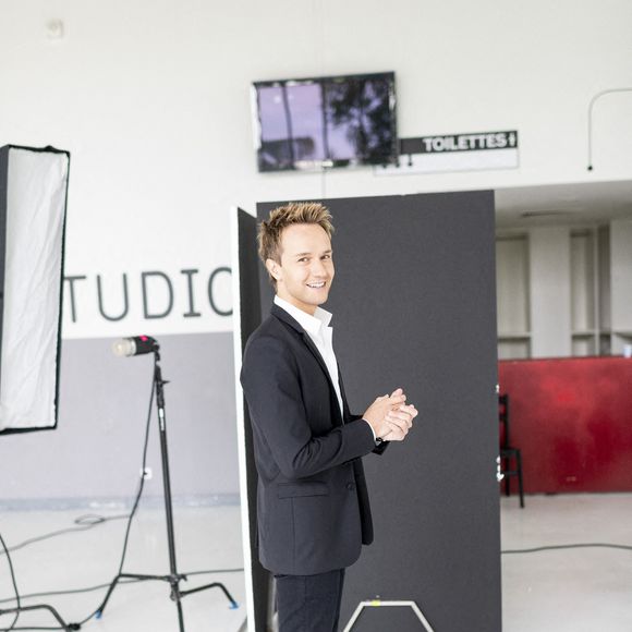 Exclusif - Cyril Féraud - Backstage de l'émission "Spectaculaire" à Paris, diffusée le 15 janvier sur France 2.
© Pierre Perusseau / Bestimage