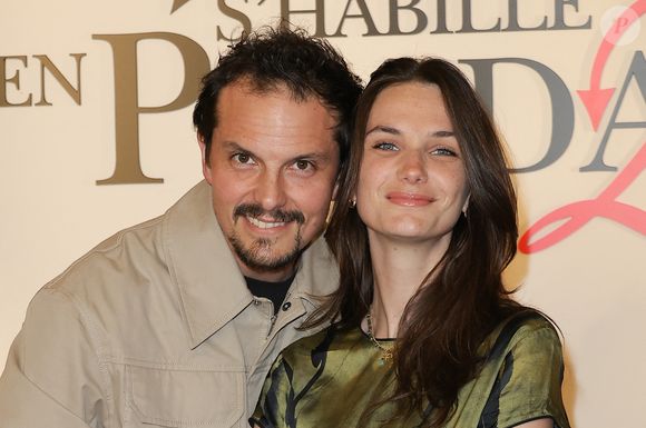 Juan Arbeláez et sa compagne Cassandre Verdier - Première du film "Le Diable s'habille en Prada (The Devil wears Prada 2)" au cinéma Le Grand Rex à Paris, le 27 avril 2026.

© Guirec Coadic/Bestimage