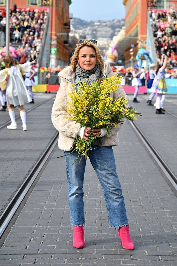 Séverine Ferrer - Dernière Bataille de Fleurs de la 140eme édition du Carnaval de Nice "Roi des Oceans" à Nice, le 1er mars 2025. © Bruno Bebert/Bestimage