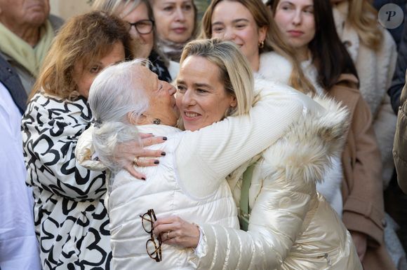 La fille d'Evelyne Leclercq, Céline Olive, lors des funérailles de l'animatrice de télévision française Evelyne Leclercq à la cathédrale Sainte-Réparate de Nice, dans le sud de la France, le 13 janvier 2026.  Photo by Shootpix/ABACAPRESS.COM