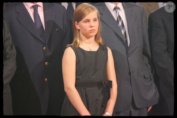 La fille de Dominique Loiseau à la cérémonie de décorations par Nicolas Sarkozy ©Alain Guizard / Bestimage