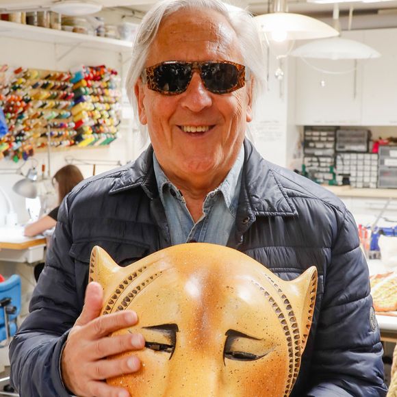 Gilbert Montagné - Gilbert Montagné assite à une représentation spéciale du spectacle "Le Roi Lion" audiodécrite à destination des malvoyants au théâtre Mogador à Paris, France, le 07 juin 2025. © Christophe Clovis / Bestimage