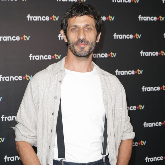David Kammenos au photocall de la conférence de presse de rentrée de France Télévisions à Paris, France, le 4 septembre 2024. © Coadic Guirec/Bestimage