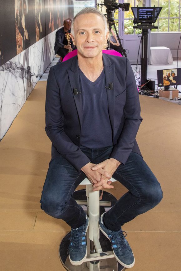 Exclusif - Samuel Etienne - Backstage de l'enregistrement de l'émission "Clique", présentée par M.Achour et diffusée en clair sur Canal + le 11 avril 2021 © Jack Tribeca / Bestimage