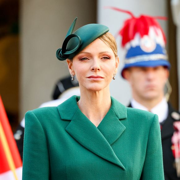 L’événement était placé sous le haut patronage du prince Albert II.

La princesse Charlène de Monaco - Le prince de Monaco et la princesse de Monaco accueillent le président du Portugal, dans la cours d'honneur du Palais Princier à Monaco Le chef d'Etat portugais est en visite officielle en principauté. © Bruno Bebert / Bestimage