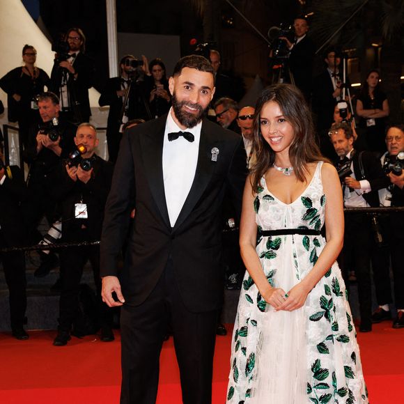Karim Benzema et sa compagne Lyna Khoudri lors de la montée des marches du film « 13 jours 13 nuits » lors du 78ème Festival International du Film de Cannes. Le 23 mai 2025
© Jacovides-Moreau / Bestimage