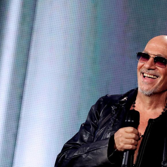 Une bonne nouvelle pour ses fans qui doivent être heureux de voir que leur artiste préféré est aussi en bonne santé.

Exclusif - Florent Pagny - Enregistrement de l'émission "Avec Florent, tout le monde ELA" à La Seine Musicale à Paris, diffusée le 1er septembre à 21h10 sur TF1
© Cyril Moreau-Dominique Jacovides / Bestimage