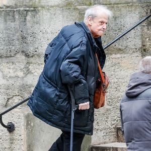 Guy Carlier - Arrivées aux obsèques de C.Laborde en l’église Saint-Roch à Paris, le 6 février 2025. Décédée le 28 janvier 2025 à l'âge de 73 ans, l'ancienne présentatrice météo de TF1 (1988 - 2017) était atteinte de la maladie neurodégénérative à corps de Lewy. 
© Jacovides - Moreau / Bestimage