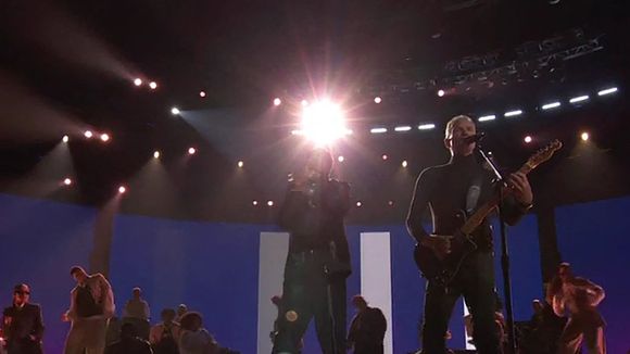 Trois ans après avoir perdu son petit-fils, cette star de la musique fait face au départ de sa petite-fille de dix mois