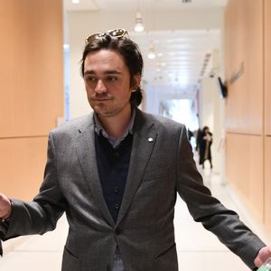 Alain-Fabien Delon assiste son passage en audience, dans le procès l'opposant à sa soeur A.Delon, devant la 17ème chambre correctionnelle du tribunal judiciaire de Paris, le 17 mars 2026. 

Agence / Bestimage