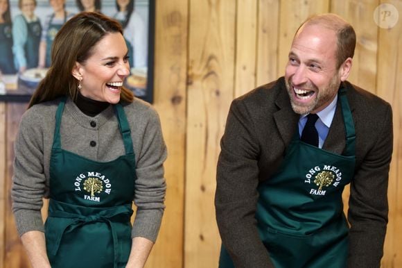 Le prince William, prince de Galles, et Catherine (Kate) Middleton, princesse de Galles, visitent un producteur de cidre, "Long Meadow Cider" à Portadown (Irlande), le 14 octobre 2025 ©Bestimage