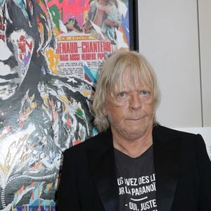 Exclusif - Le chanteur Renaud (Renaud Séchan) -  Vernissage de l'exposition "Renaud, Des mots et des images" qui se tiendra jusqu'au 14 septembre à la Mairie du 13ème à Paris le 5 septembre 2024. Elle marquera "également la sortie en librairie du recueil" publié aux éditions Gallimard Alternatives. © Coadic Guirec/Bestimage