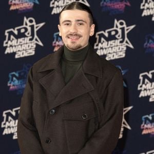 Elle a travaillé sur sa tournée et lors du tournage des auditions à l'aveugle de The Voice 2026, Pierre Garnier a envoyé ses encouragements à Mélanie Noé.

Pierre Garnier participe à la 27ème édition des NRJ Music Awards le 31 octobre 2025 à Cannes, France. Photo by David NIVIERE/ABACAPRESS.COM