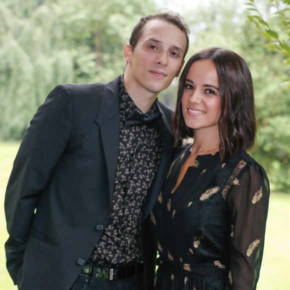 Alizée et son mari Grégoire Lyonnet - Mariage de Katrina Patchett et Valentin D'Hoore vendredi à 14 h à la mairie de Linselles dans les Hauts-de-France suivi d'une cérémonie civile d'échange d'anneaux, dont le maître de cérémonie était Maxime Dereymez, dans l'orangerie du château du Biez à Pecq en Belgique le 1er septembre 2017. © Philippe Doignon/Bestimage