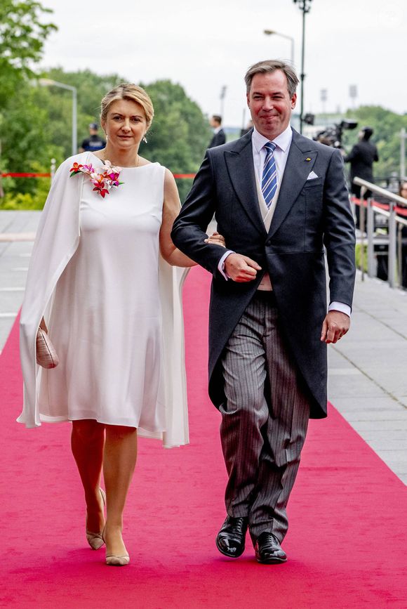 La comtesse Stéphanie de Lannoy, future grande-duchesse de Luxembourg, et le prince Guillaume, futur grand-duc de Luxembourg, lors d'une cérémonie à la Philharmonie de Luxembourg, dans le cadre des célébrations du jour de la Fête nationale et du 25e anniversaire du règne du grand-duc Henri. Luxembourg. Photo : Dana Press / Bestimage