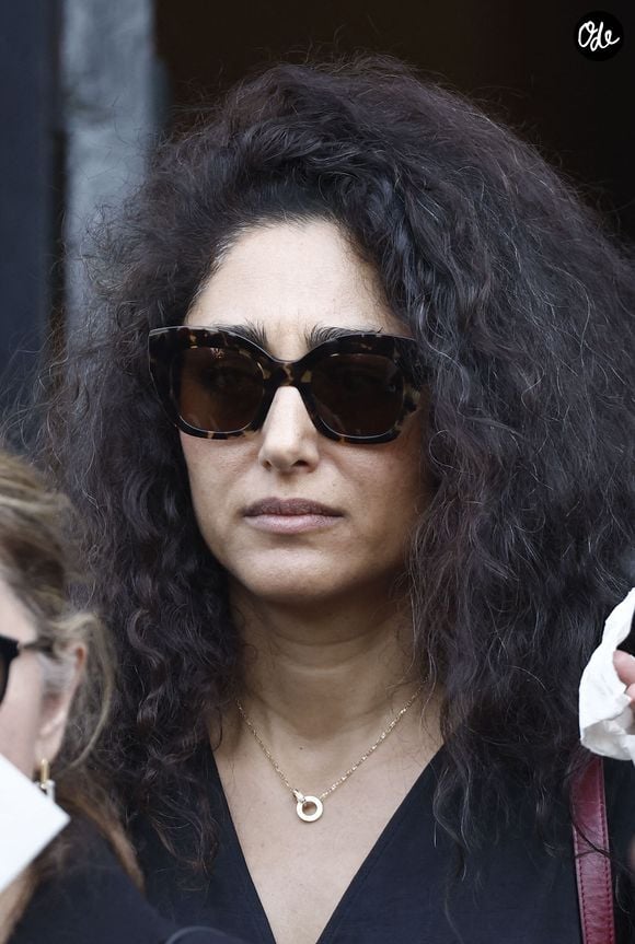 À quelques pas de là, la comédienne Golshifteh Farahani est apparue totalement effondrée à la sortie du dôme.

Golshifteh Farahani aux obsèques de M.Satrapi au Crématorium du Père-Lachaise à Paris, le 19 juin 2026. 
© Cyril Moreau / Bestimage